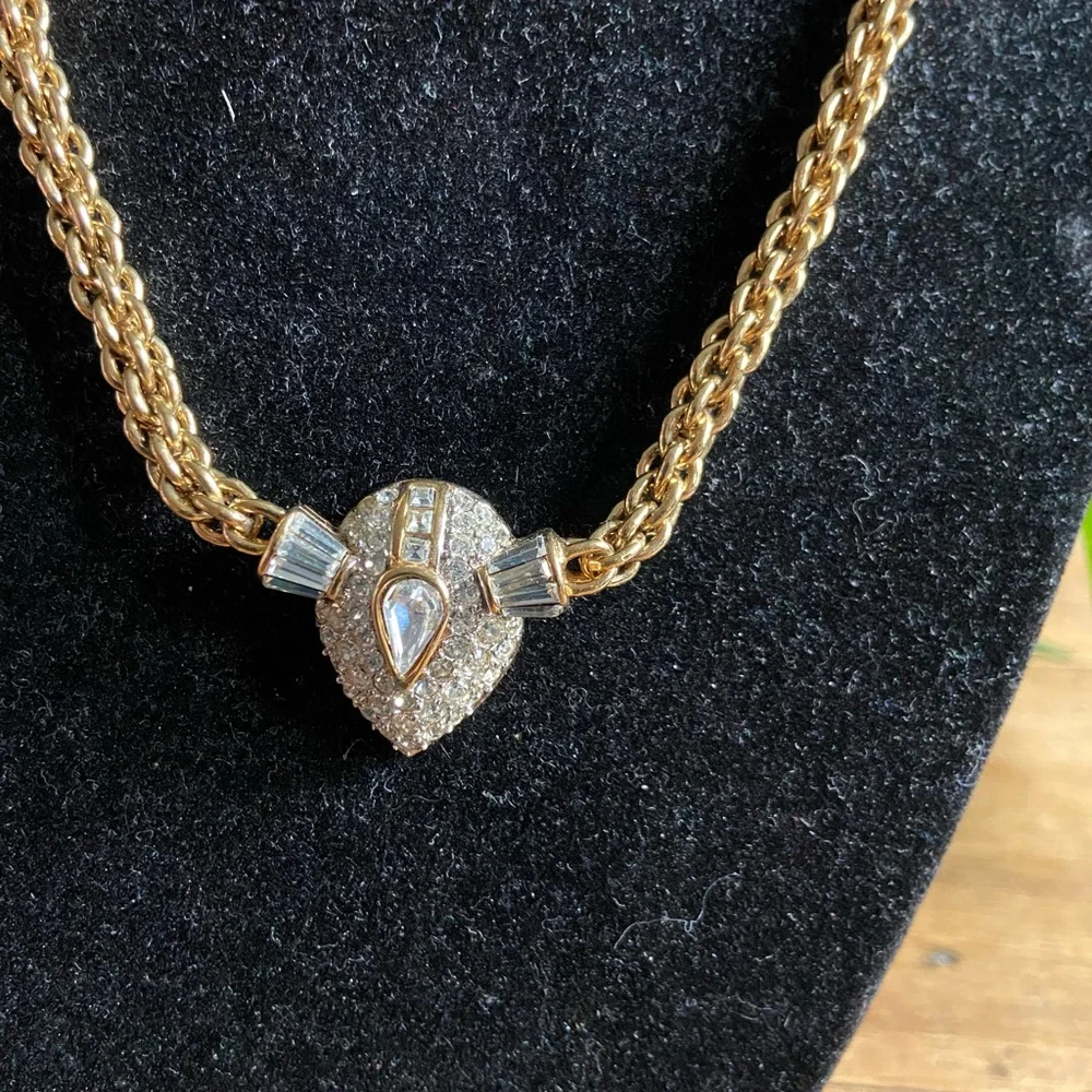 Nina Ricci - Picture 2 of 5